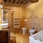 La Maison Del Borgo Apartment *