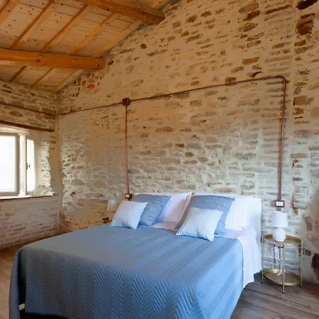 La Maison Del Borgo Castiglioni (Marche)