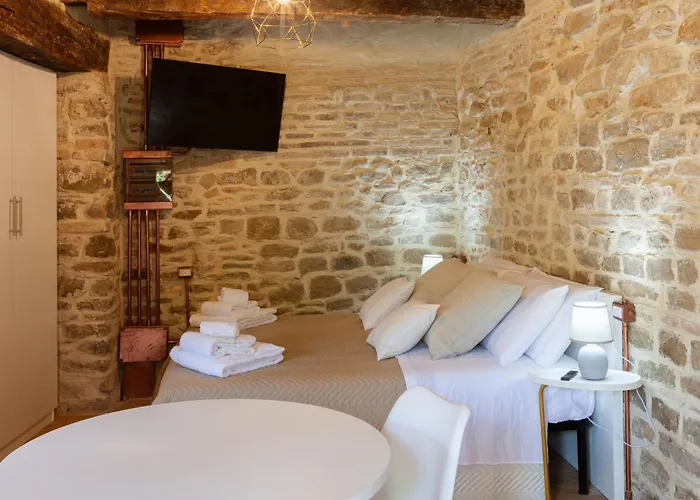 아파트 La Maison Del Borgo